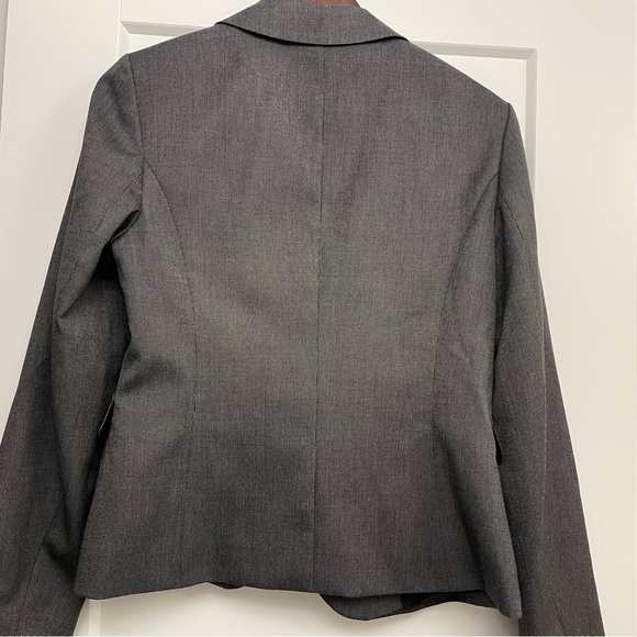 Esprit suit jacket. - Picture 3 of 4